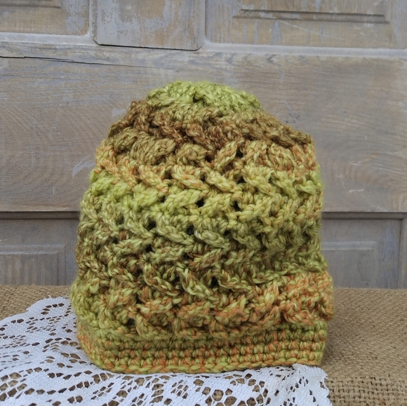Vintage Handmade Crochet Hat - Picture 2 of 4